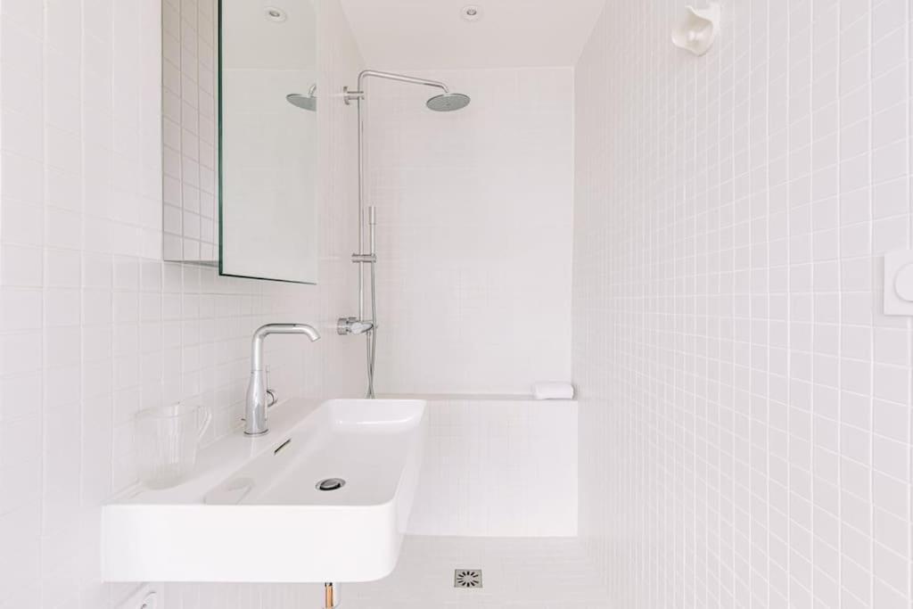 Bright Apartment In The 10Arr. - 4 People Paris Ngoại thất bức ảnh