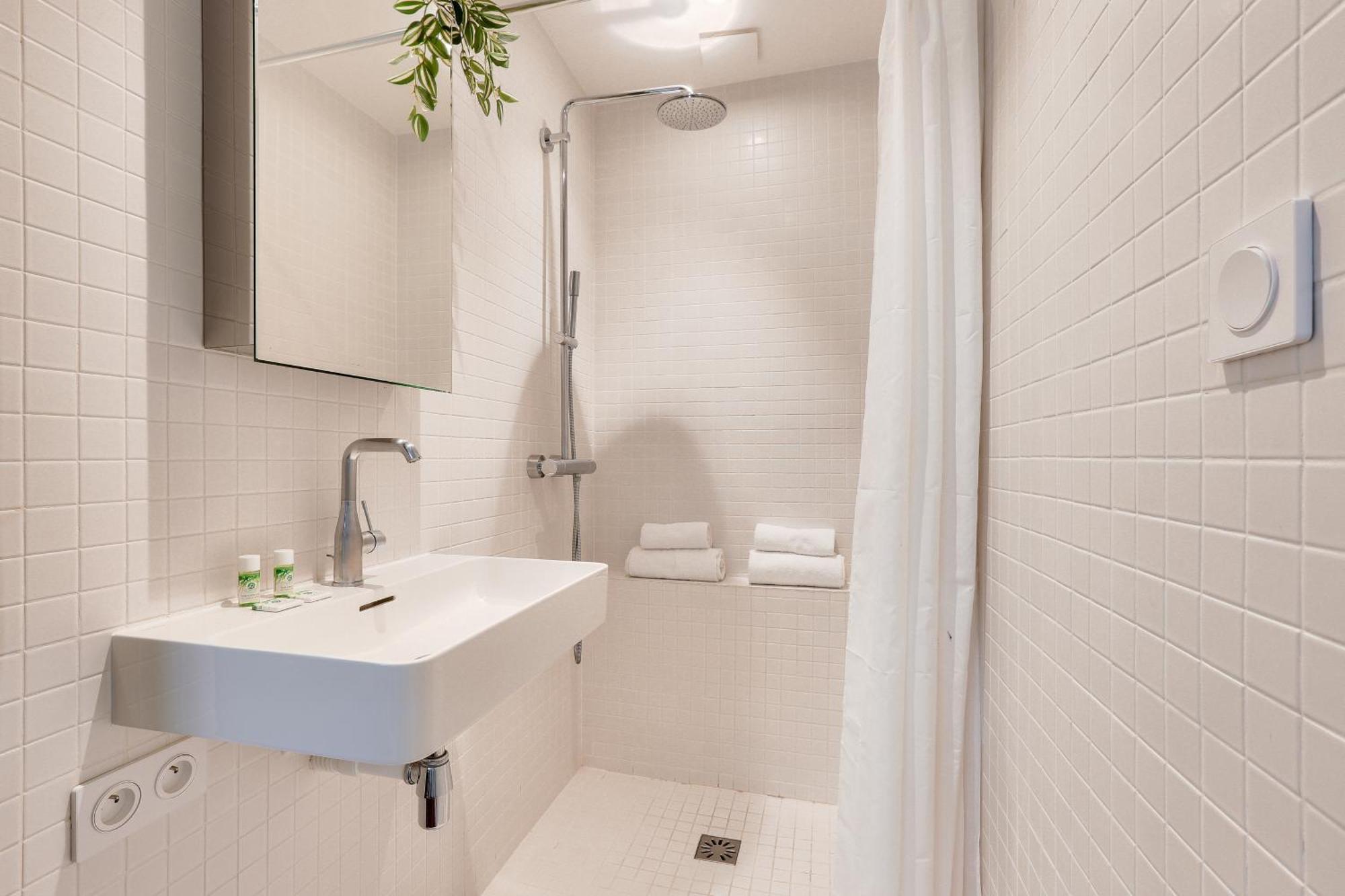 Bright Apartment In The 10Arr. - 4 People Paris Ngoại thất bức ảnh